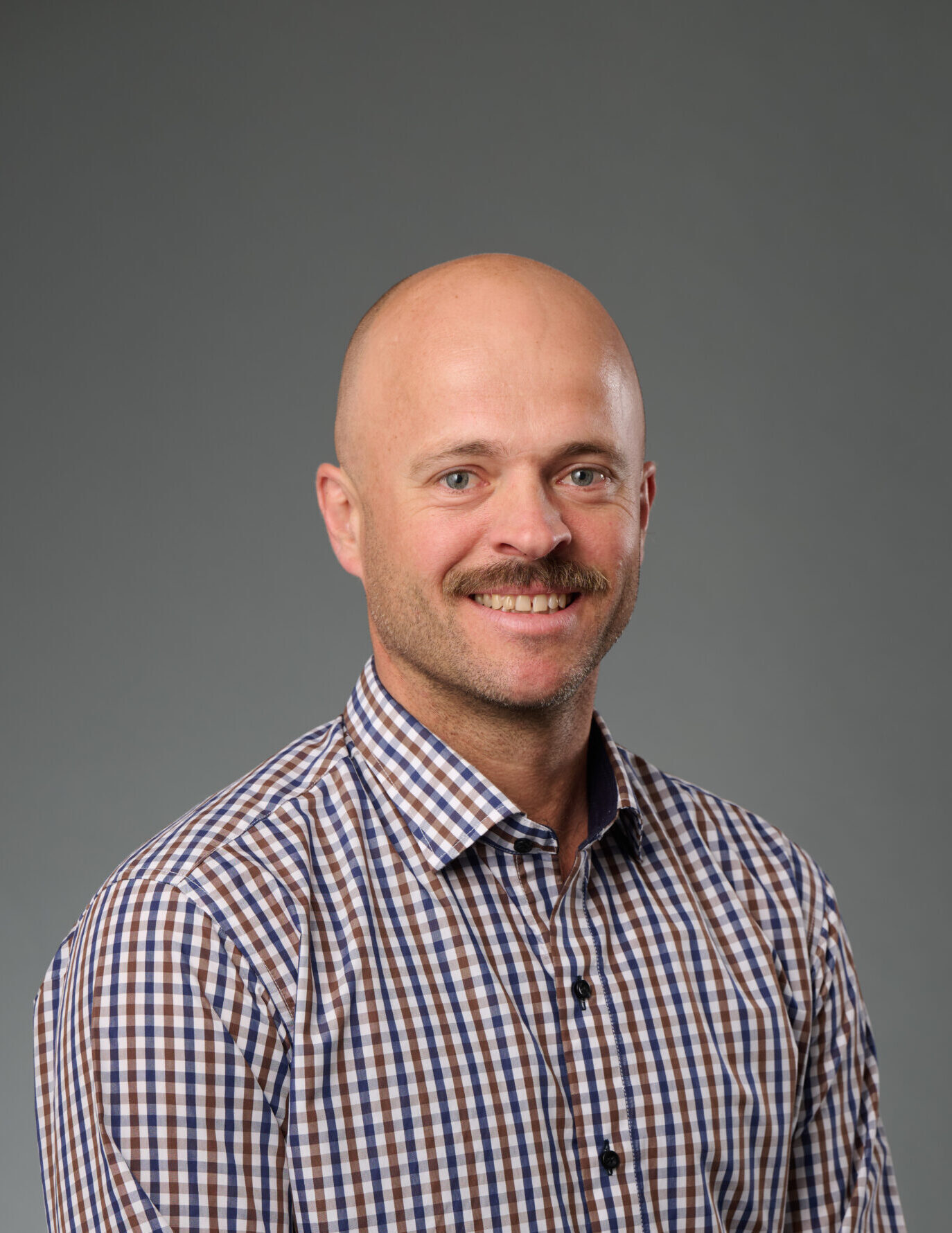 TUNDRA Steven Uebergang 6